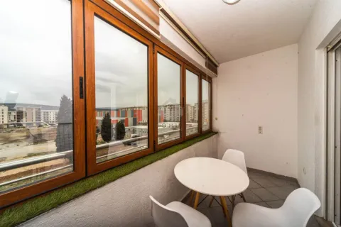 Rent, one bedroom apartment, 50m², City Kvart, Podgorica - image 9