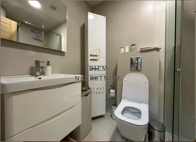 Izdavanje, jednosoban stan, 45m², Podgorica, Crna Gora