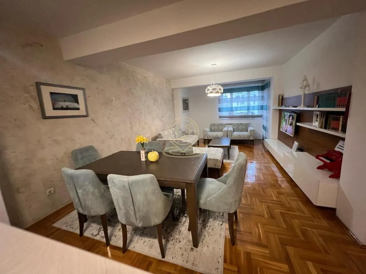 Izdavanje, trosoban stan, 80m², Marger, Niš