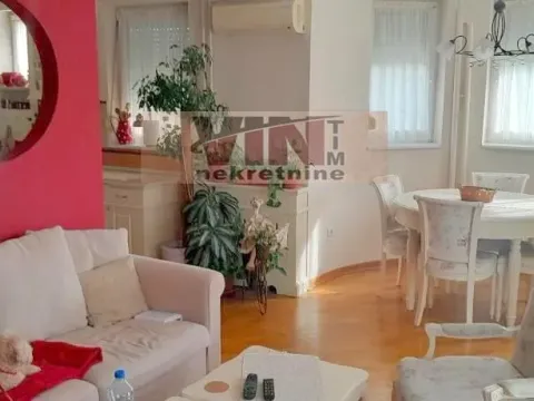 Prodaja, četvorosoban stan, 155m², Voždovačka Crkva, Voždovac Sve Podlokacije - image 1