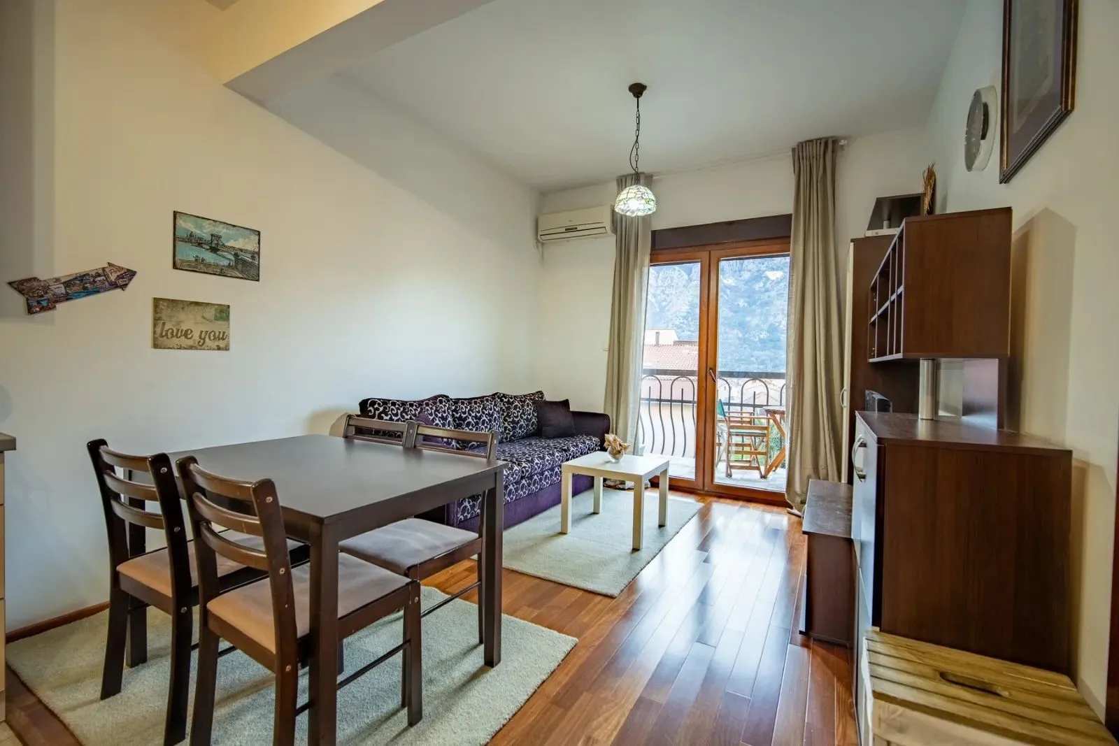 Izdavanje, jednosoban stan, 40m², Dobrota, Kotor