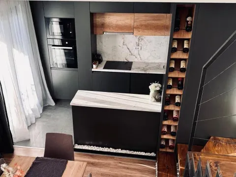 Rent, three bedroom apartment, 130m², Mažina, Tivat - image 15