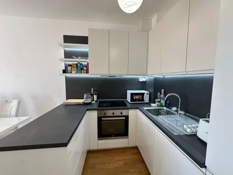 Sale, one bedroom apartment, 45m², Bečići, Budva - image 14