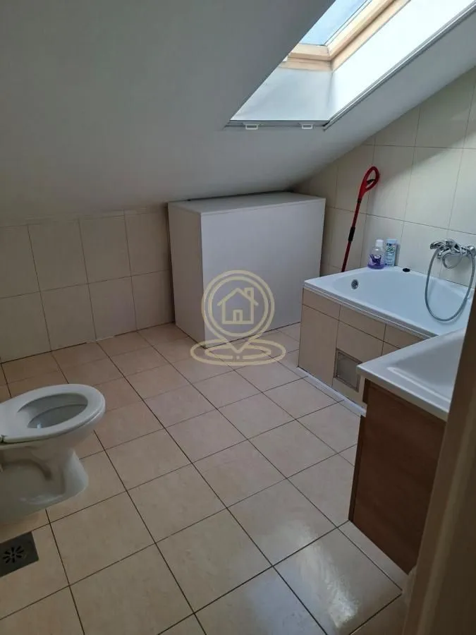 Izdavanje, stan, 94m², Klisa, Novi Sad Sve Podlokacije