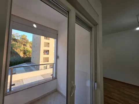 Sale, studio apartment, 31m², Bečići, Budva - image 15