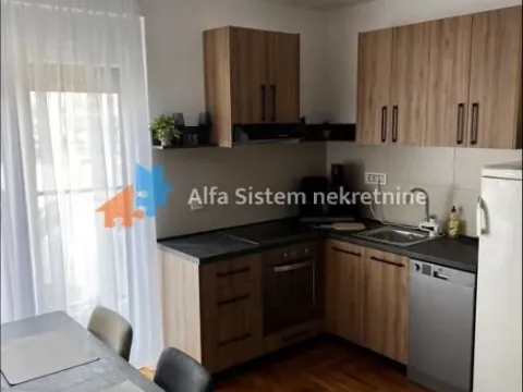Izdavanje, trosoban stan, 70m², Stari Grad, Beograd - image 11