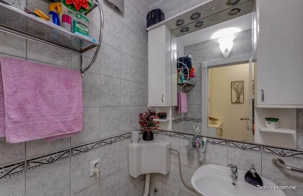 Sale, two bedroom apartment, 50m², Zvezdara, Zvezdara Sve Podlokacije
