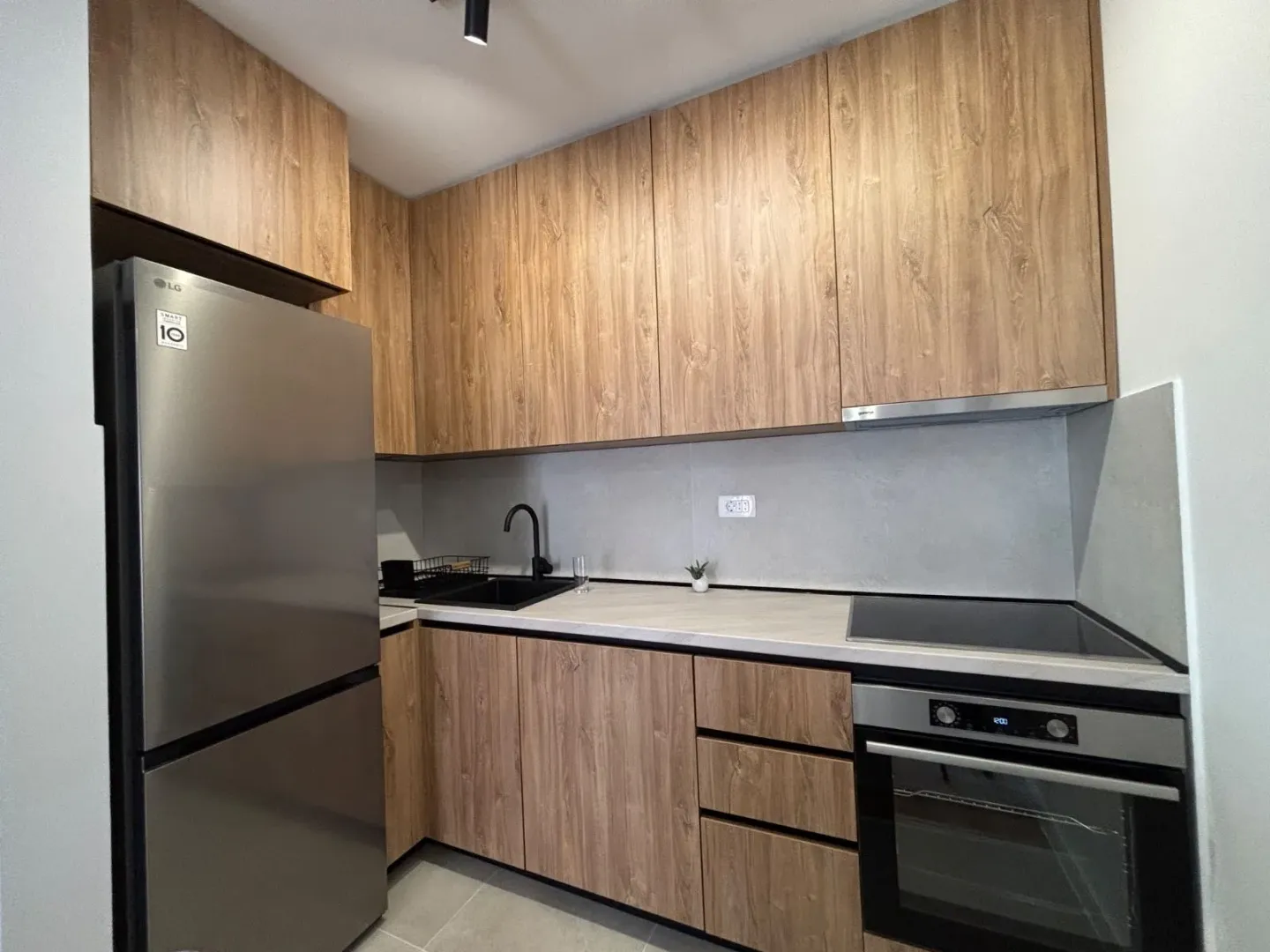 Rent, one bedroom apartment, 42m², Stari Aerodrom, Podgorica
