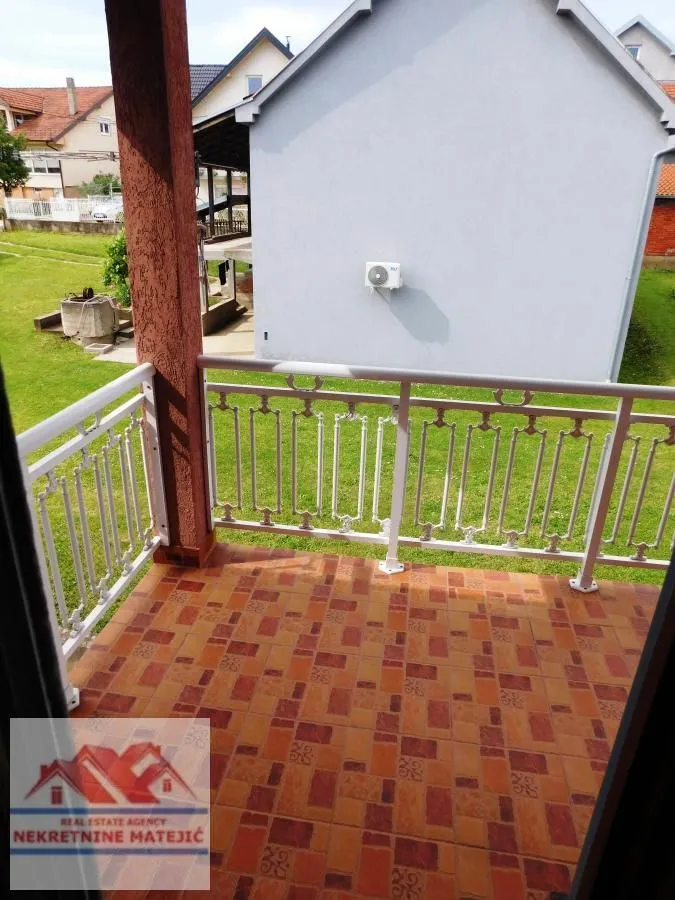 Prodaja, kuća, 264m², Korićani, Kragujevac