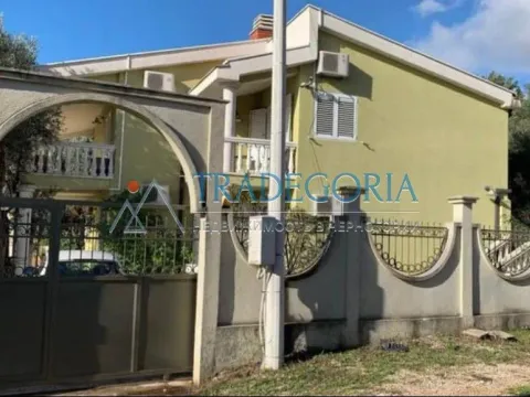 Sale, house, 280m², Bar, Crna Gora