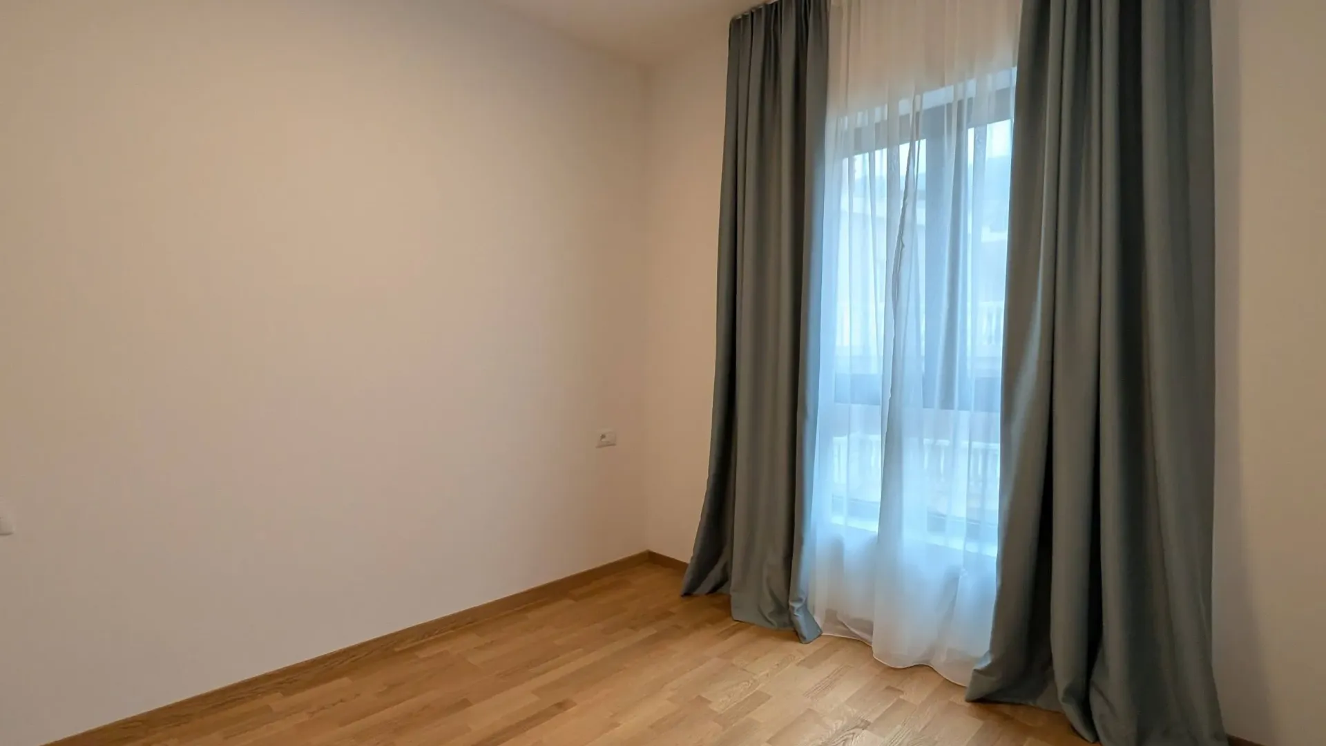 Rent, three bedroom apartment, 58m², Bečići, Budva