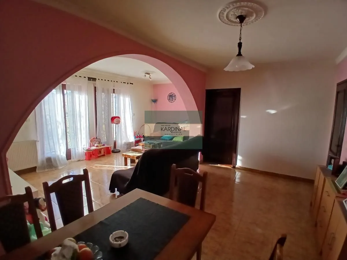 Prodaja, kuća, 440m², Centar, Jagodina
