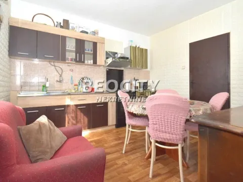 Prodaja, kuća, 87m², Sremčica, Beograd - image 16