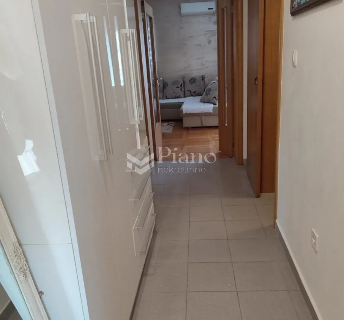 Rent, one bedroom apartment, 52m², Blok 9, Podgorica