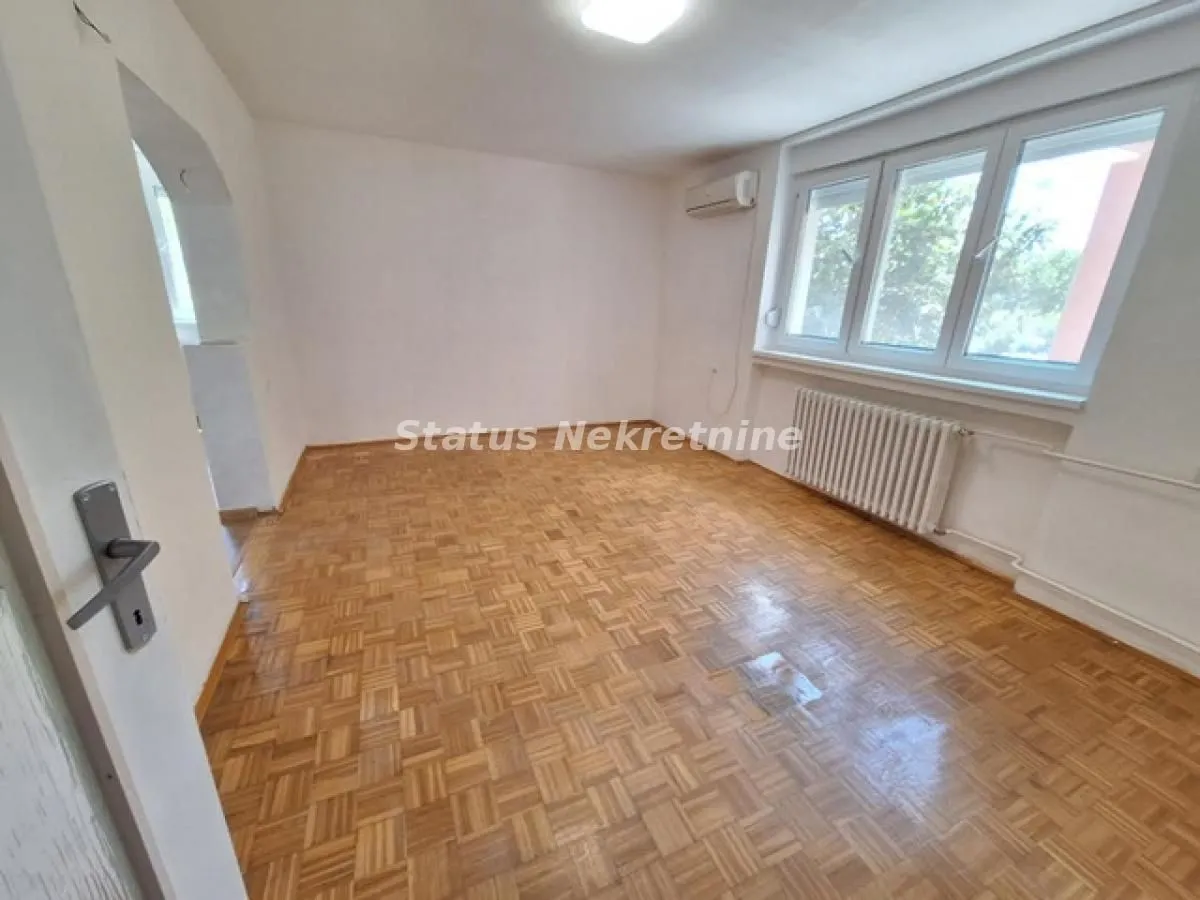 Izdavanje, jednosoban stan, 42m², Novo naselje, Novi Sad