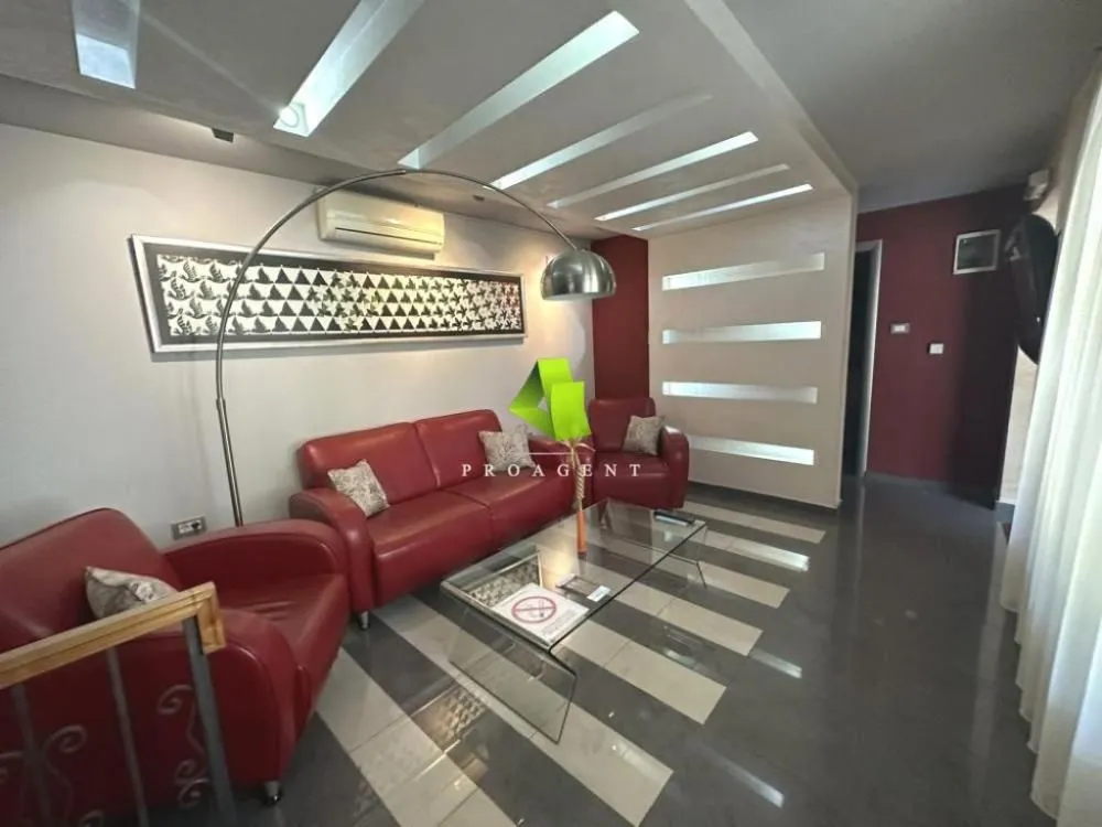 Rent, office space, 200m², Medijana, Niš