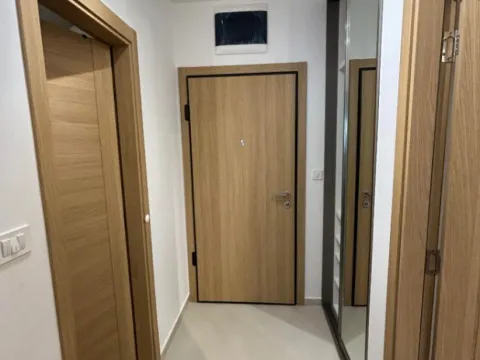 Izdavanje, jednosoban stan, 47m², City Kvart, Podgorica - image 2