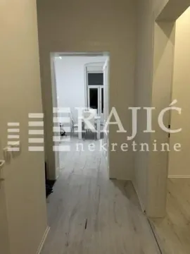 Rent, two bedroom apartment, 51m², Vračar Sve Podlokacije, Beograd - image 6