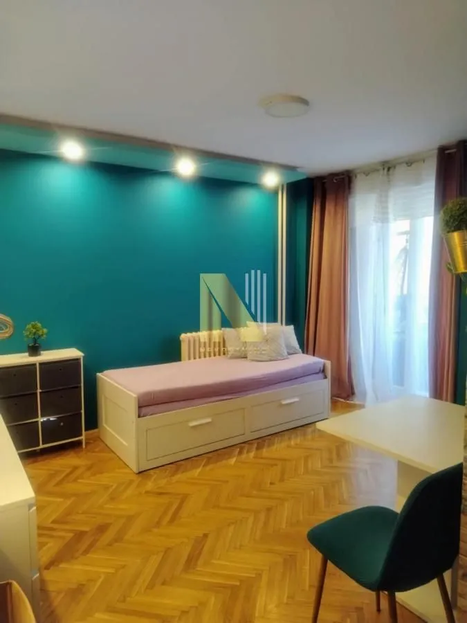 Prodaja, dvosoban stan, 35m², Bulevar Oslobodjenja, Novi Sad Sve Podlokacije