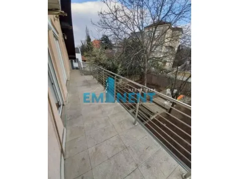 Izdavanje, četvorosoban stan, 120m², Senjak, Beograd - image 18