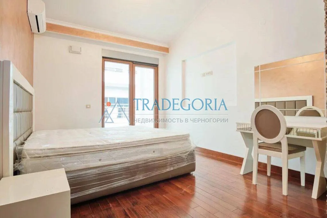 Prodaja, trosoban stan, 350m², Rafailovići, Budva