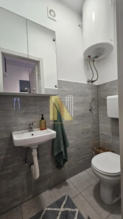 Prodaja, trosoban stan, 83m², Centar, Novi Sad