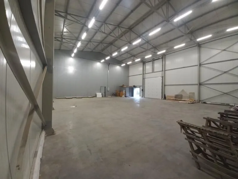 Sale, office space, 3100m², Ledine, Beograd