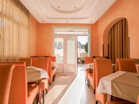 Sale, hospitality venue, 1256m², Podkošljun, Budva - image 19