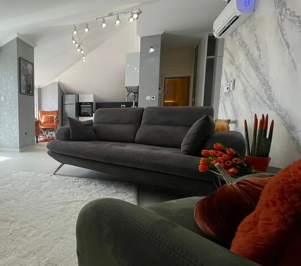 Prodaja, dvosoban stan, 144m², Centar, Bar