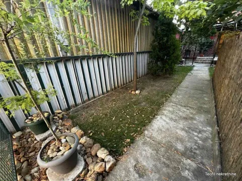 Prodaja, kuća, 220m², Cvetkova Pijaca, Zvezdara Sve Podlokacije - image 15