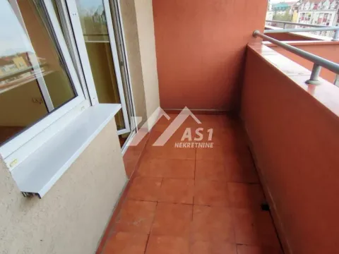 Izdavanje, četvorosoban stan, 103m², Detelinara, Novi Sad Sve Podlokacije - image 9