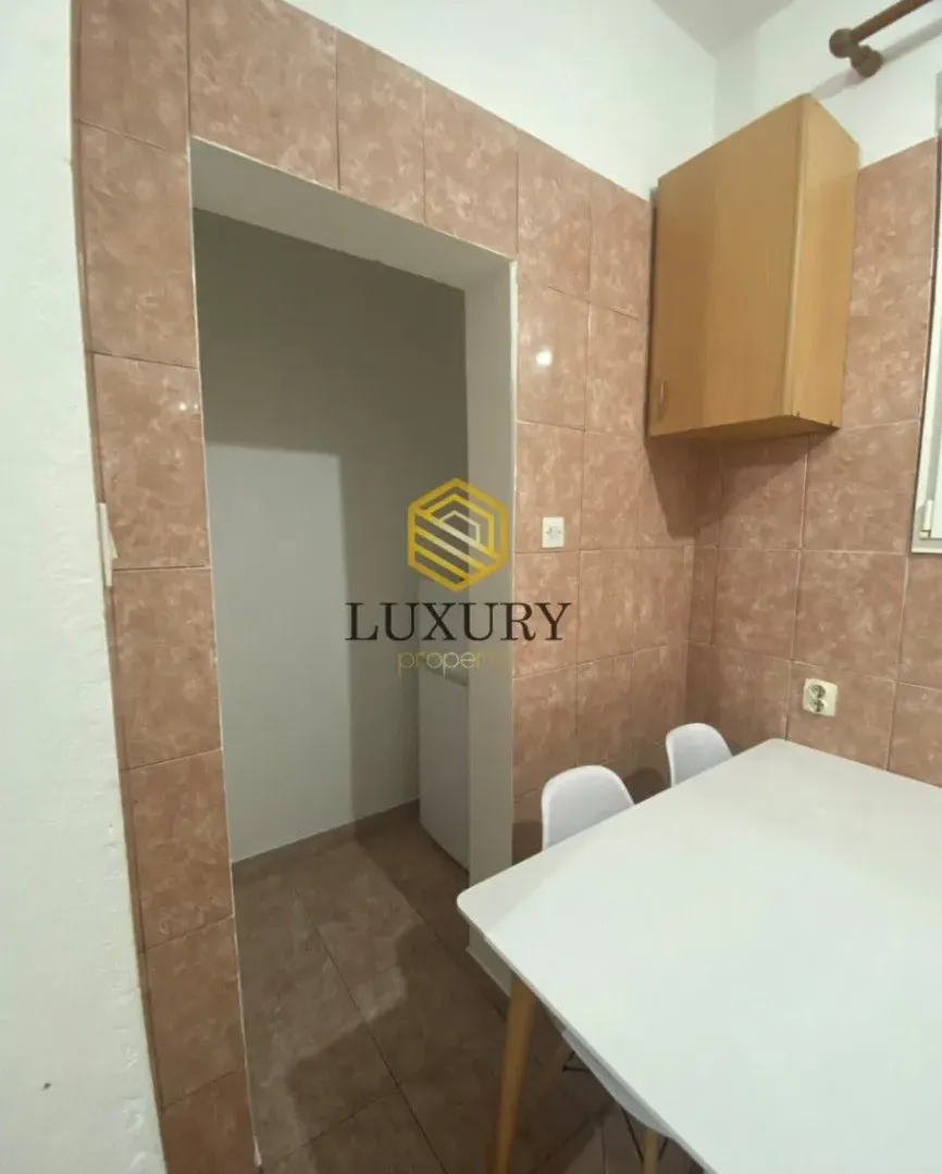 Izdavanje, jednosoban stan, 45m², Zagorič, Podgorica