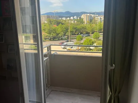 Izdavanje, jednosoban stan, 40m², Central Point, Podgorica - image 7