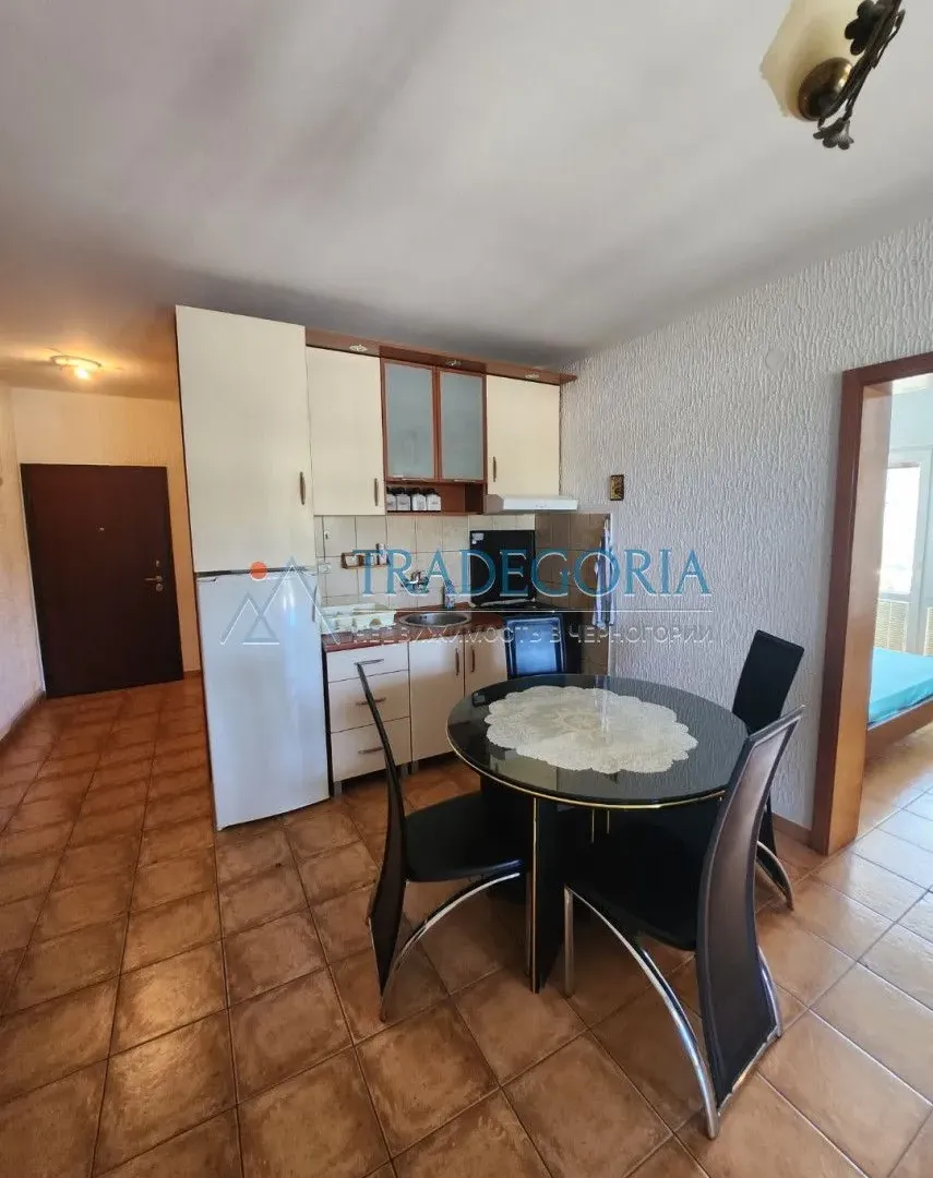 Prodaja, dvosoban stan, 57m², Sutomore, Bar