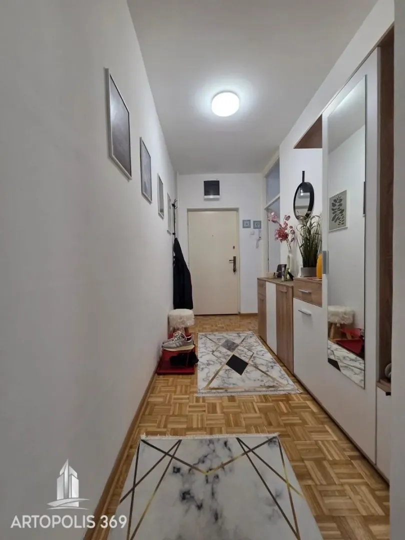 Prodaja, jednosoban stan, 50m², Novi Beograd Blok 22, Novi Beograd Sve Podlokacije