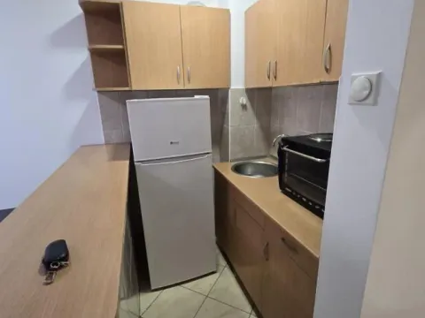 Izdavanje, garsonjera, 26m², Cara Dušana, Novi Sad Sve Podlokacije - image 6