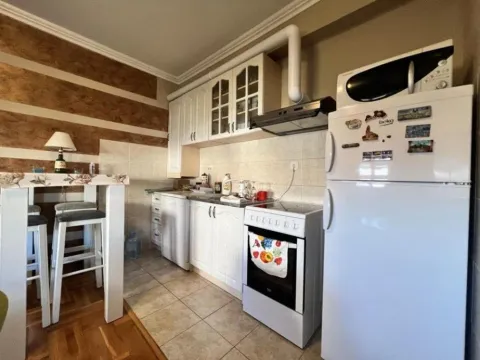 Rent, two bedroom apartment, 55m², 1 maj, Podgorica - image 9