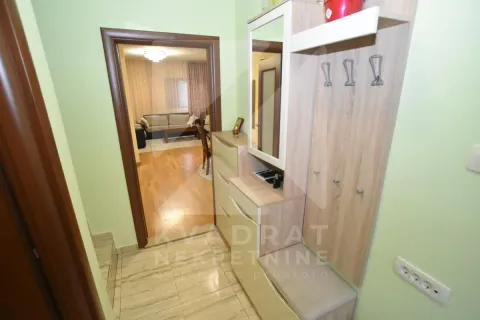 Rent, house, 128m², Stari Aerodrom, Podgorica - image 13