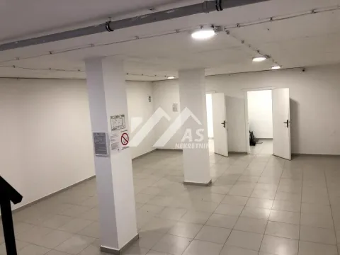 Izdavanje, poslovni prostor, 330m², Telep, Novi Sad Sve Podlokacije - image 8