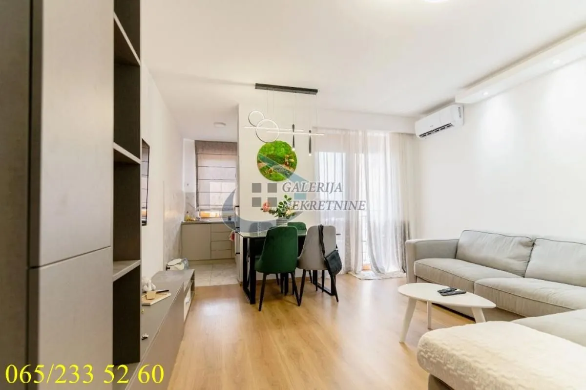 Prodaja, trosoban stan, 60m², Južni Bulevar, Vračar Sve Podlokacije