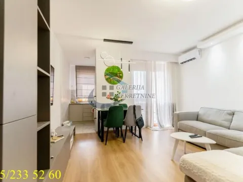 Sale, three bedroom apartment, 60m², Južni Bulevar, Vračar Sve Podlokacije