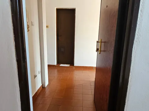 Sale, one bedroom apartment, 58m², Stari Aerodrom, Podgorica - image 3