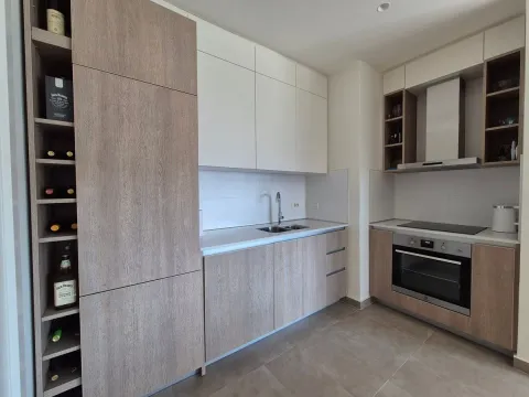 Izdavanje, trosoban stan, 88m², Beograd Na Vodi, Beograd - image 2