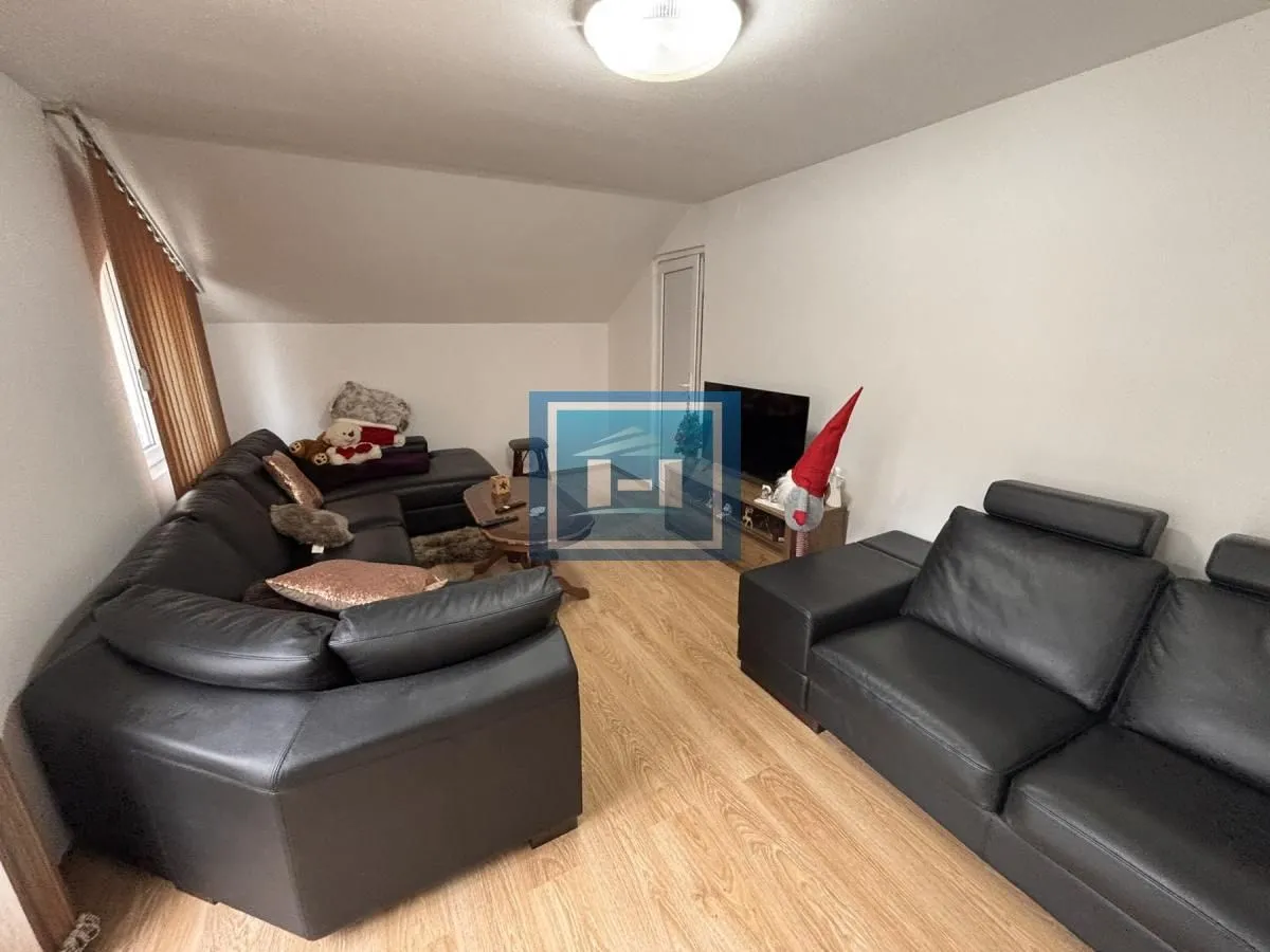 Prodaja, kuća, 181m², Kajsijar, Jagodina