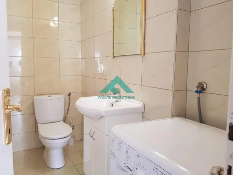 Izdavanje, trosoban stan, 84m², Vračar Centar, Vračar Sve Podlokacije - image 13