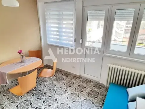 Rent, two bedroom apartment, 35m², Stari Grad, Beograd - image 4