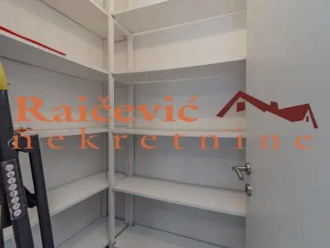 Izdavanje, trosoban stan, 84m², Bežanijska Kosa Sve Podlokacije, Beograd - image 30