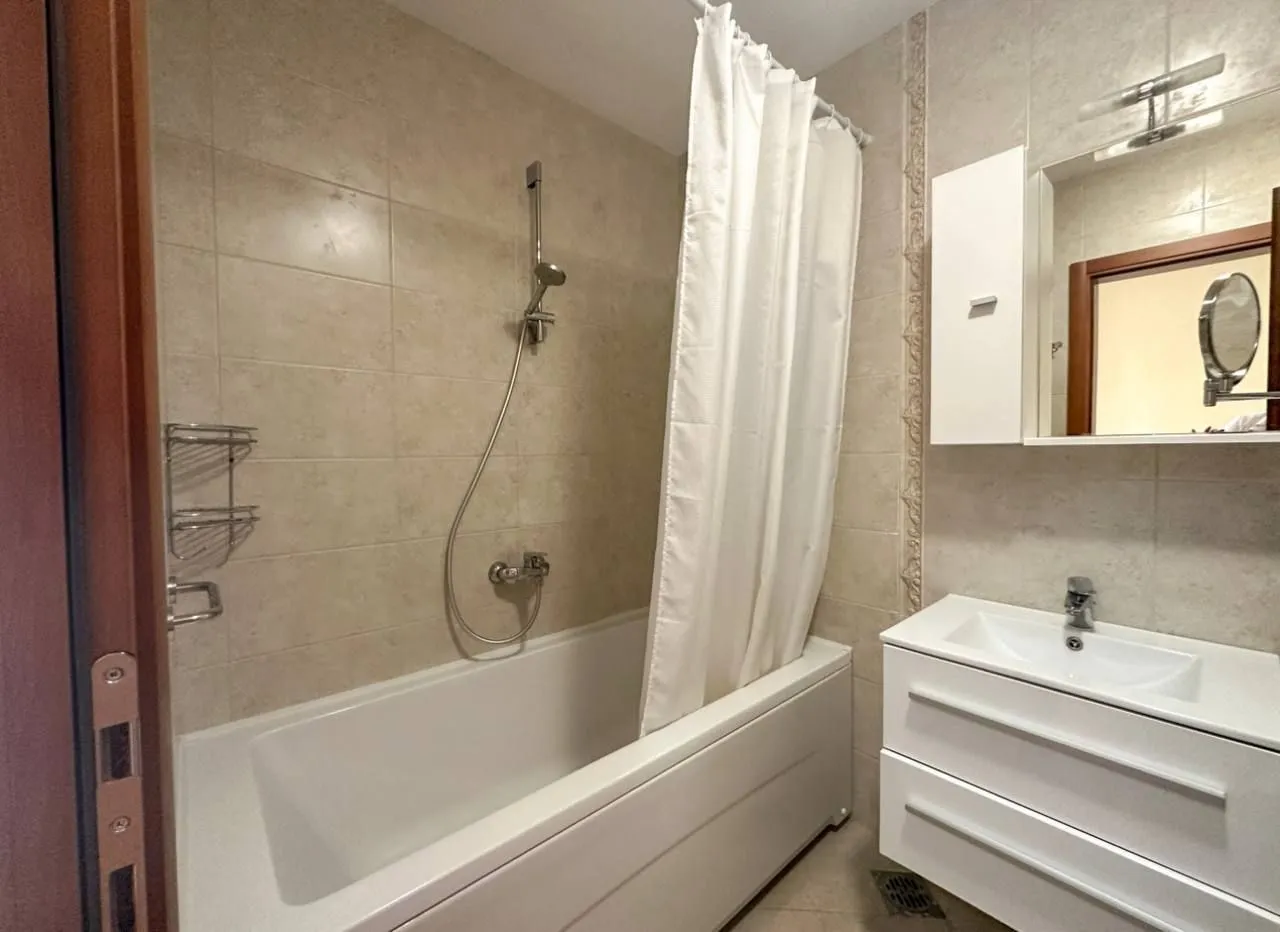Sale, two bedroom apartment, 88m², Bečići, Budva
