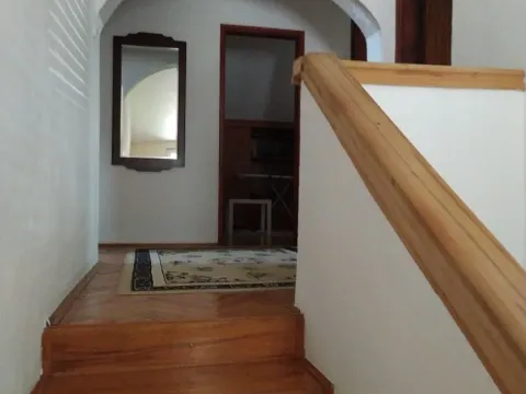 Izdavanje, kuća, 200m², Stari Aerodrom, Podgorica - image 5