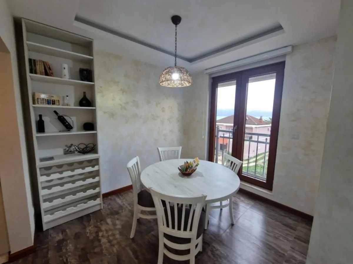 Rent, one bedroom apartment, 58m², Centar, Tivat